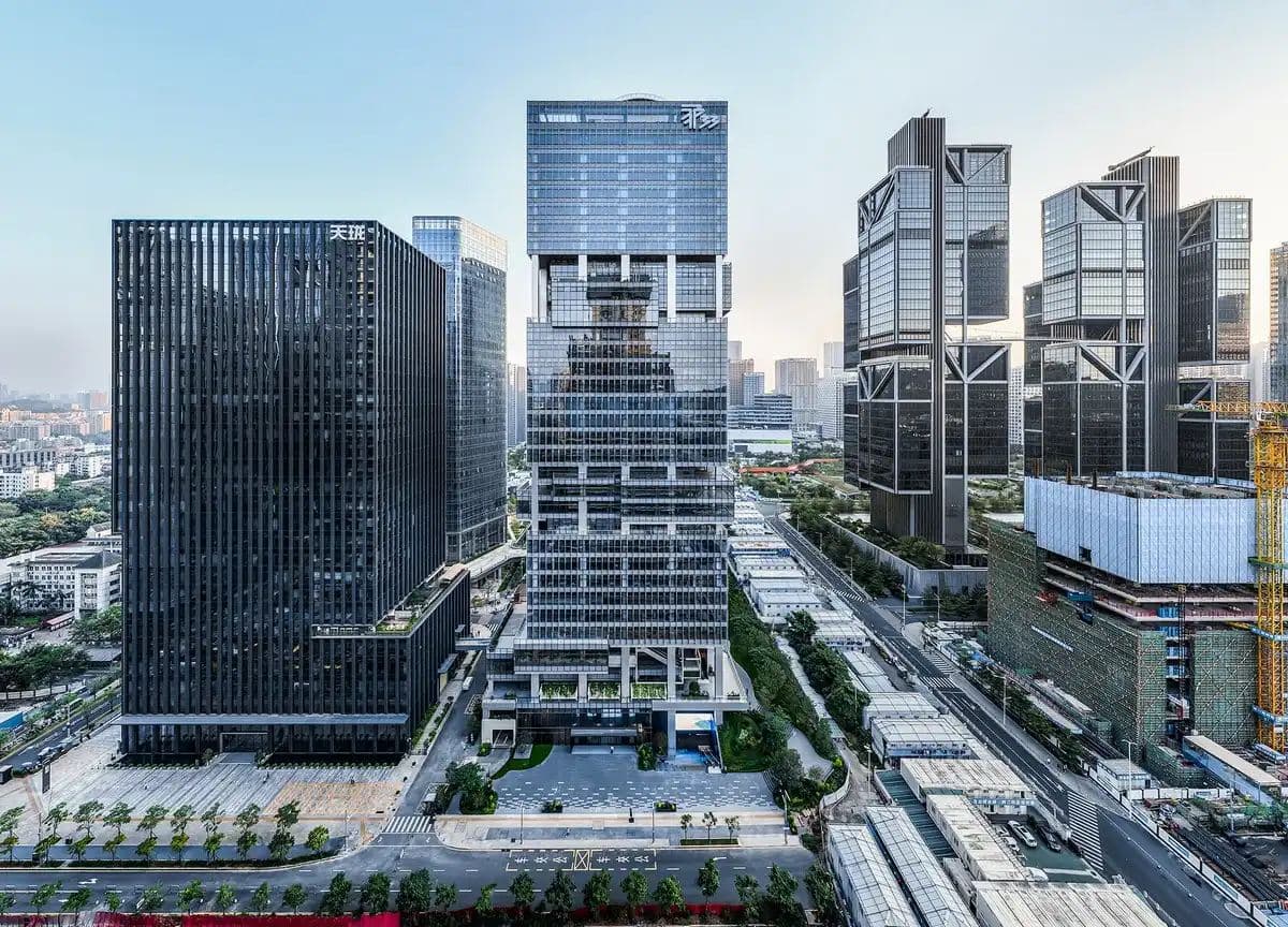 Contemporary office towers in Shenzhen